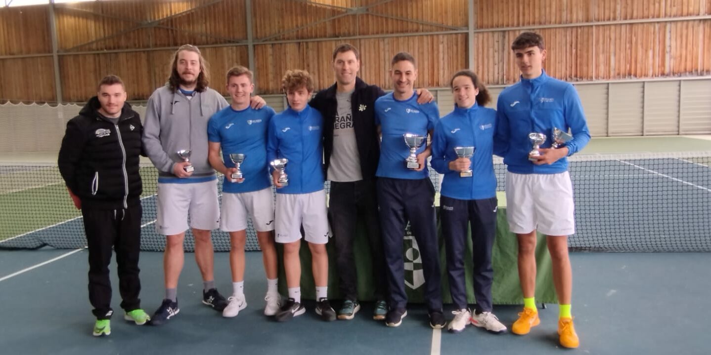 Foto absoluto Zuasti