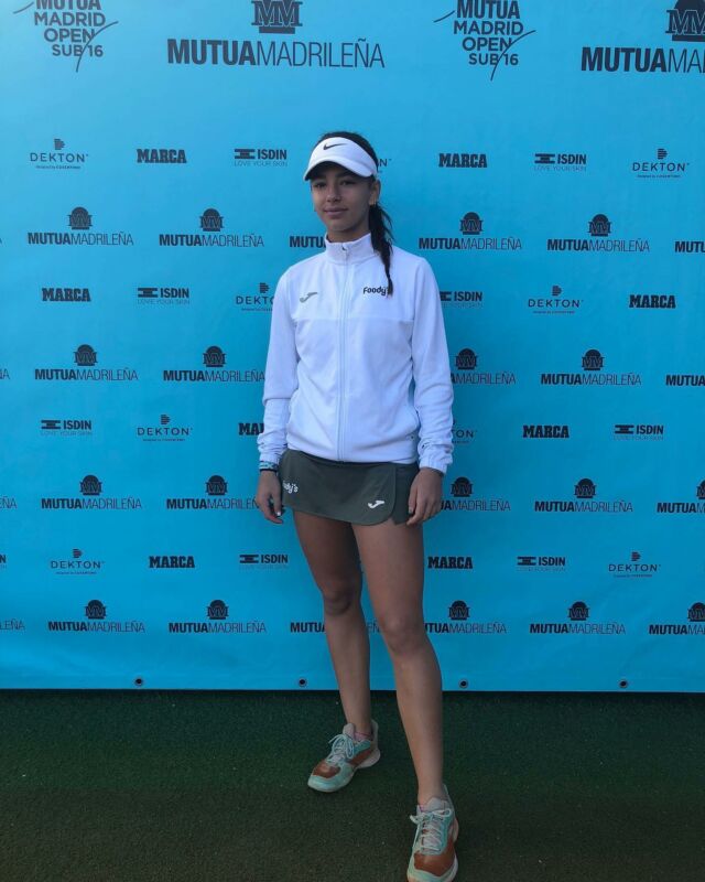 ¡FIN DE LA TEMPORADA! 🔚

💪🏼 María Trujillo concluye su temporada en semifinales del último Mutua Madrid Open del año.

1/4 ✅ 6/4 6/0
1/2 ❌ 6/2 6/7 6/0

👏🏼 ¡Qué año, María!